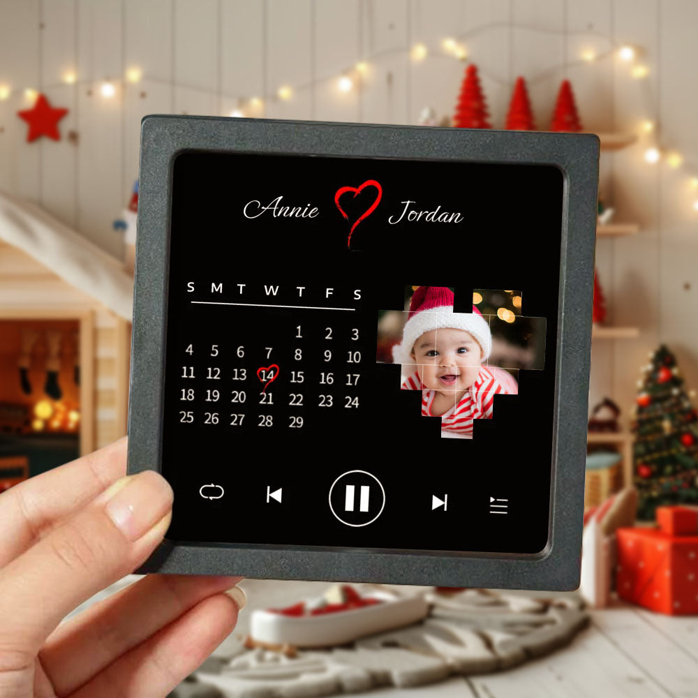 Ein individueller Album-Kühlschrankmagnet kann Lieder abspielen und die Lautstärke für Paare anpassen. Personalisierter Musik-Kühlschrankmagnet