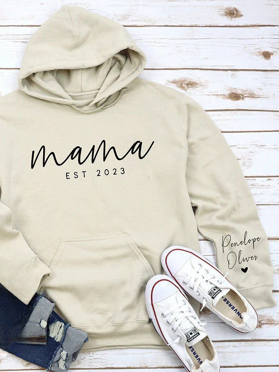 Minimalistisches Mama Sweatshirt mit Datum und Kindernamen