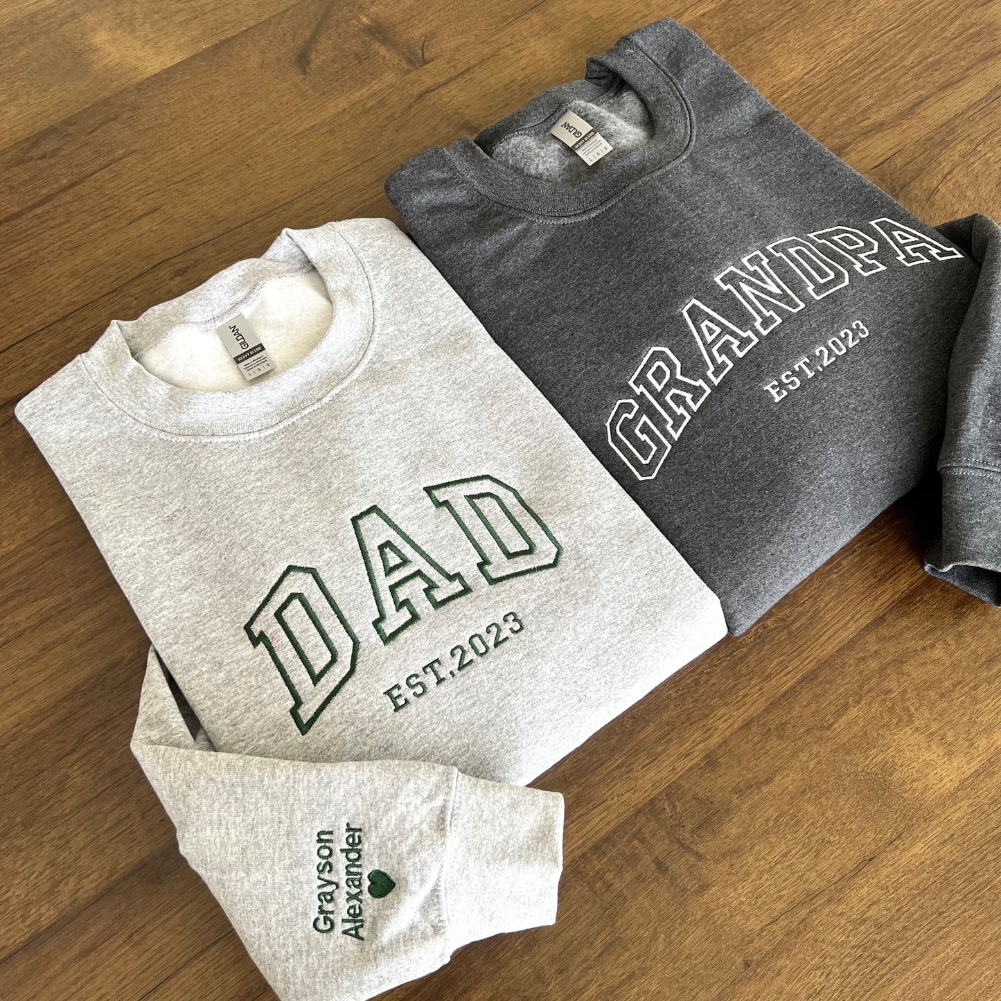 Besticktes Sweatshirt mit Namen, Opa-Shirt mit Datum, Papa-Shirt mit dem besten Jahr, Geschenk für neuen Papa, Vatertagsgeschenk