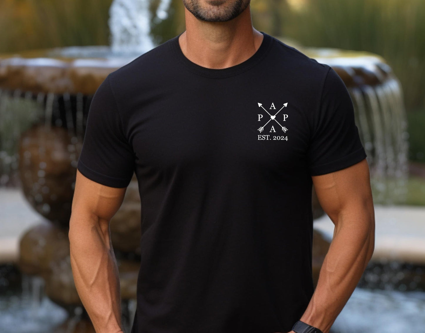 Papas Edition: T-Shirt mit dem Namen und Geburtsjahr des Kindes. Papa Geschenk. Geschenkidee für Papa. Personalisiertes Vatershirt. Vatertagsgeschenk