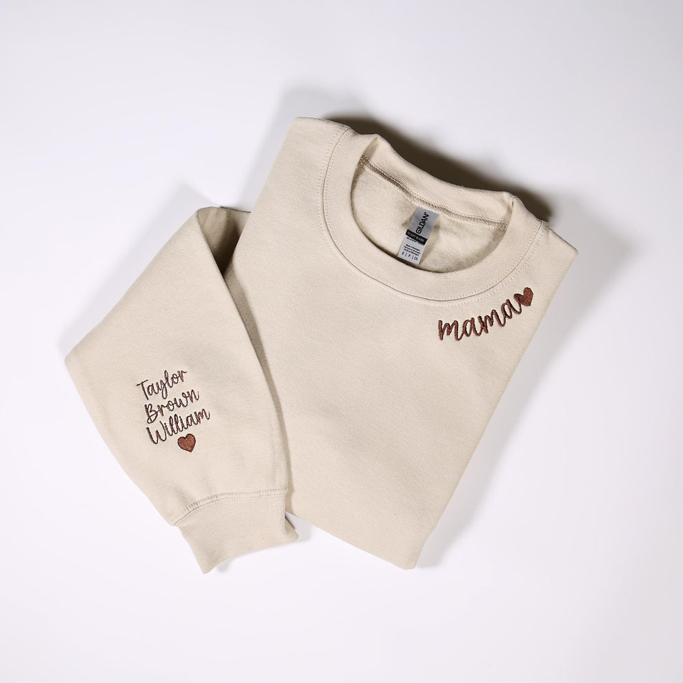 Besticktes Sweatshirt für Mama mit Kindernamen am Ärmel, personalisierter Hoodie mit Stickerei für Mama, Geburtstagsoutfits für Mama, Schwangerschaftsgeschenke