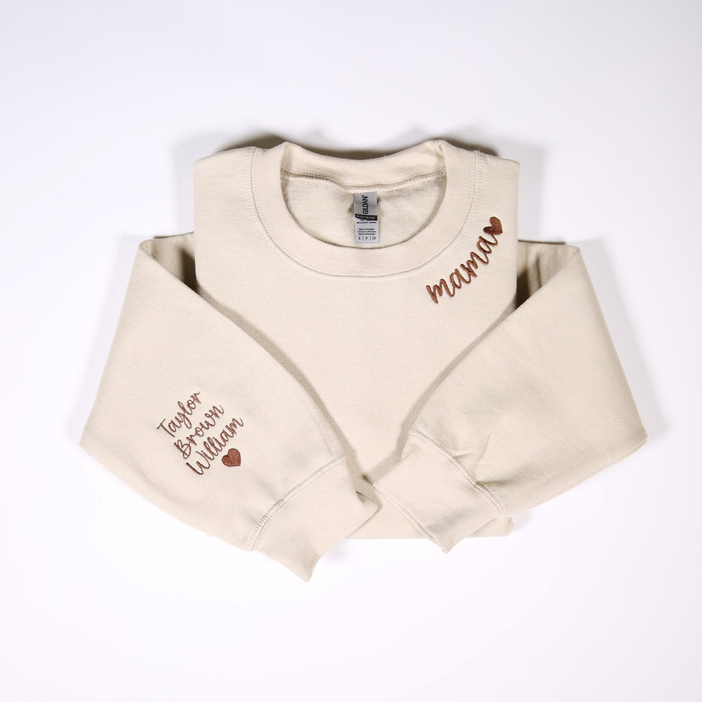 Besticktes Sweatshirt für Mama mit Kindernamen am Ärmel, personalisierter Hoodie mit Stickerei für Mama, Geburtstagsoutfits für Mama, Schwangerschaftsgeschenke