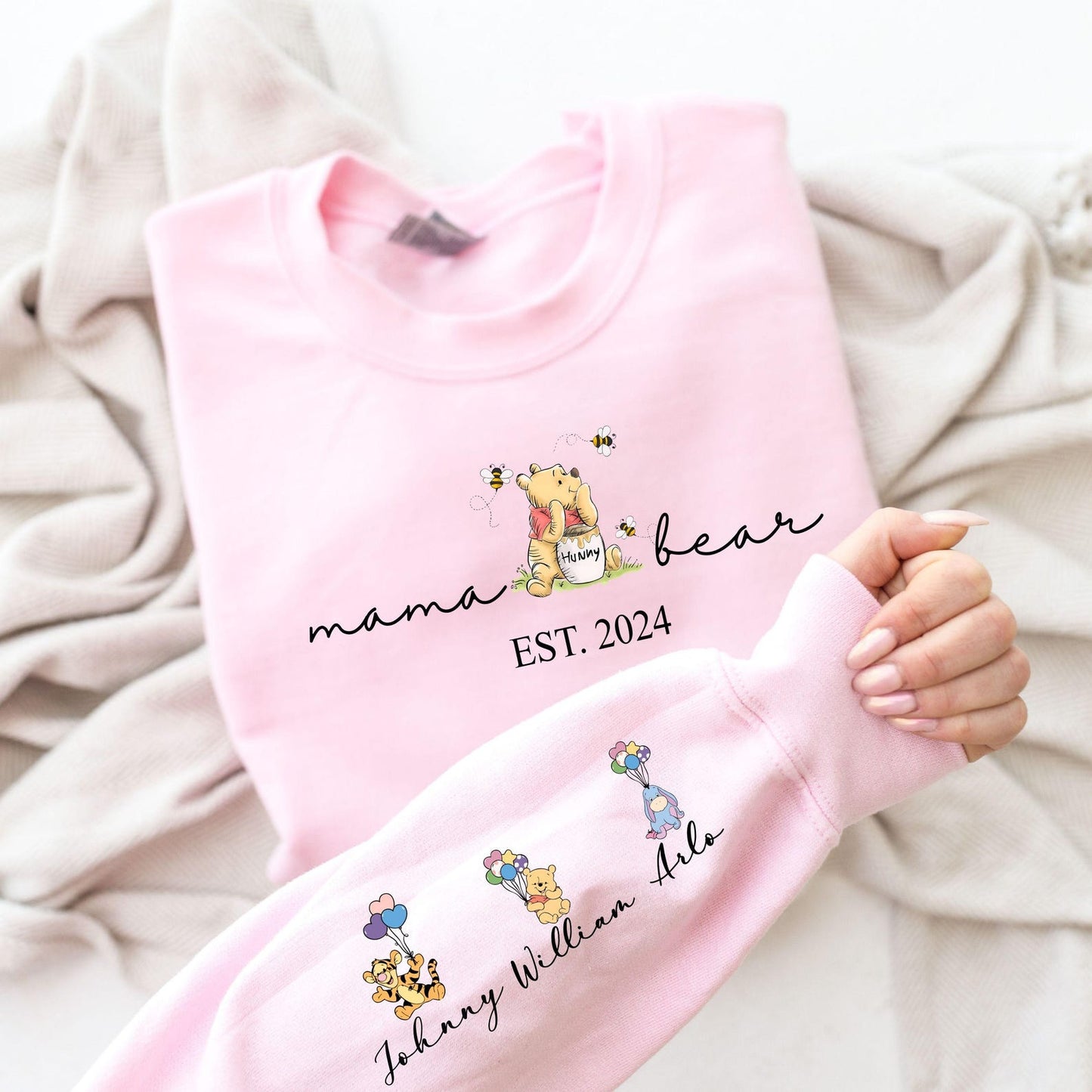 Personalisiertes Oma Bär Sweatshirt und Hoodie, Oma Est mit Enkelnamen auf Ärmel Sweatshirt, Oma Mama Mimi Sweatshirt, Geschenke Oma
