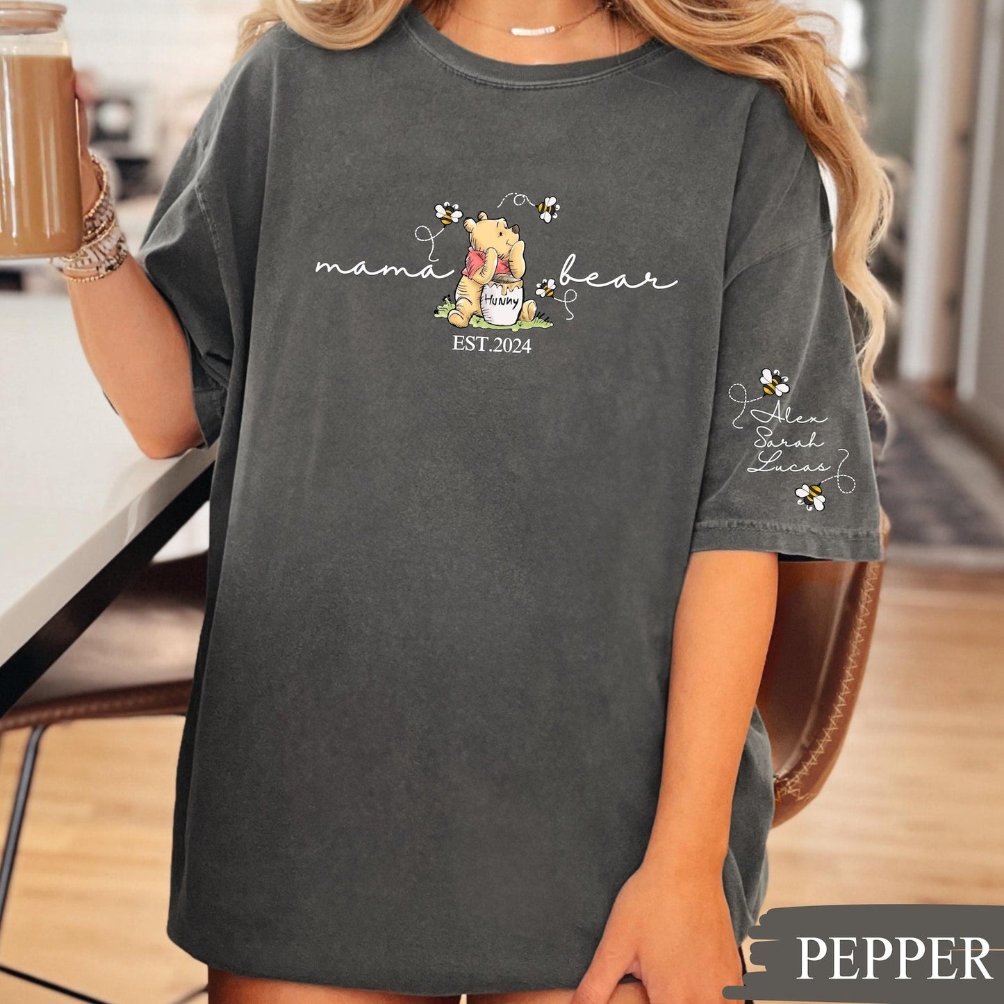 Custom Mama Bär Shirt, Mama mit Kindernamen auf dem Ärmelshirt, personalisiertes Muttertagsshirt, Personalisiertes Muttertagsshirt