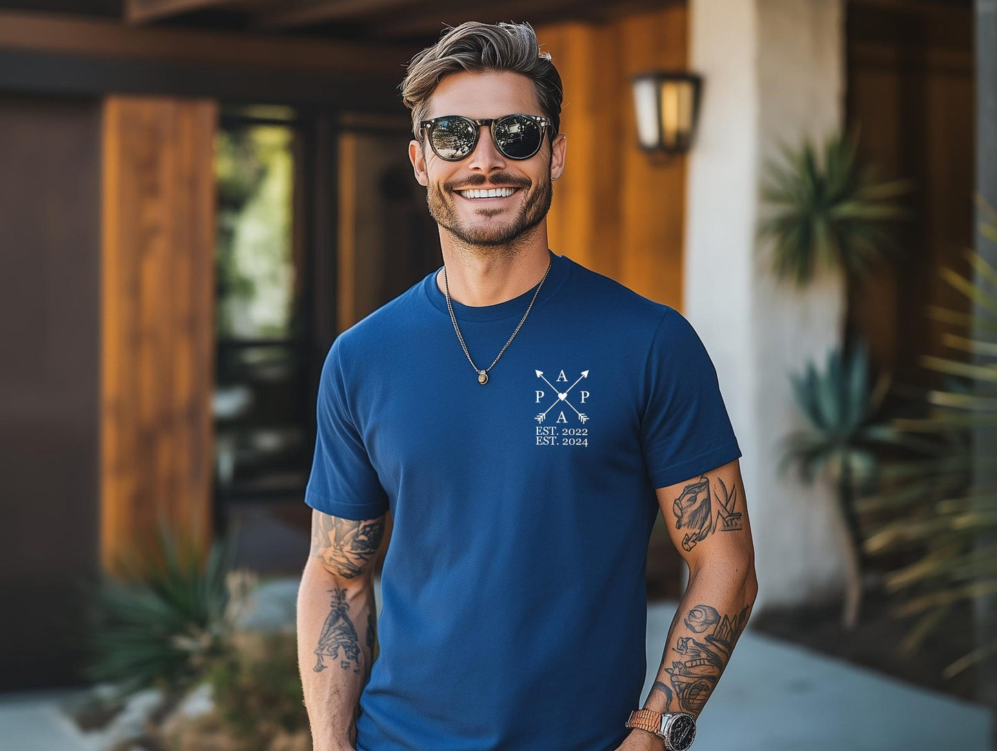 Papas Edition: T-Shirt mit dem Namen und Geburtsjahr des Kindes. Papa Geschenk. Geschenkidee für Papa. Personalisiertes Vatershirt. Vatertagsgeschenk