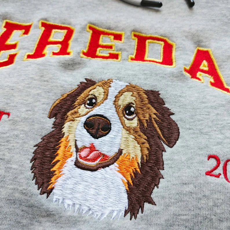 Benutzerdefinierter Hunde-Kapuzenpullover, bestickter Hundename, personalisiertes Haustier-Gesichts-Sweatshirt von Ihrem Foto, Kapuzenpullover im Varsity-Stil, Geschenke für Hundeliebhaber