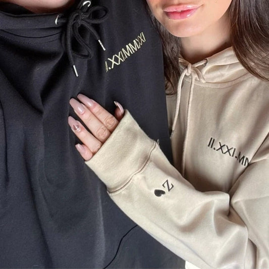 Individuell besticktes Paar-Sweatshirt mit römischen Ziffern und Datum