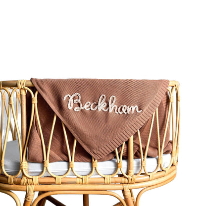 Sanfte Babydecke mit Namen - Aus weichem Strick, ideal für empfindliche Babyhaut