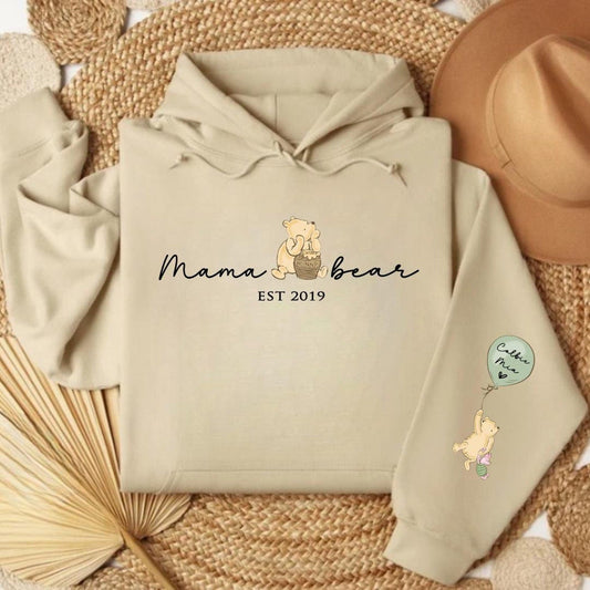 Mama Bär Sweatshirt Hoodie. Personalisierter Mama Hoodie mit den Namen der Kinder. Sweatshirt Geschenk für Mama. Mama Bär Top.