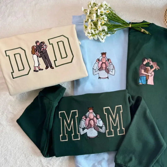 Benutzerdefiniertes Sweatshirt mit Fotostickerei für Mama und Papa, benutzerdefiniertes Varsity-T-Shirt mit Stickerei, Geschenk für Mama