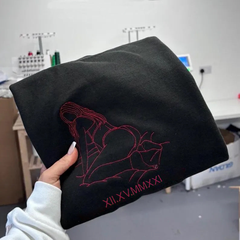 Bestickter Jubiläumshoodie – Personalisiertes romantisches Geschenk für Paare