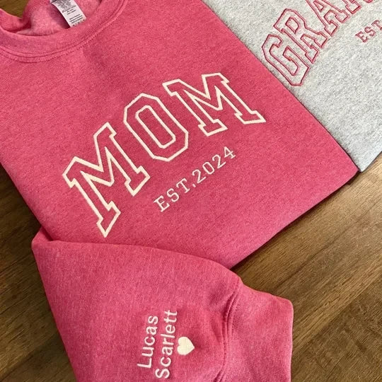 Familienporträt Sweatshirt mit individuellem Schriftzug passendes Geschwisteroutfit