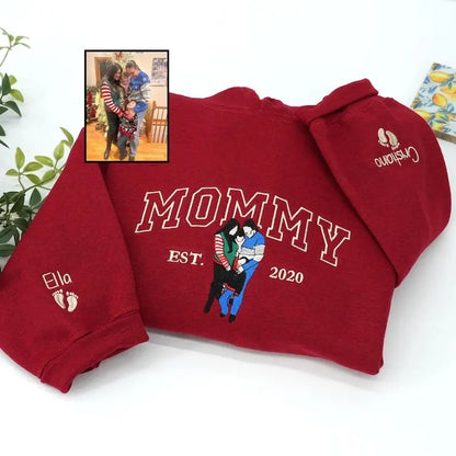 Personalisierter Mama Sweatshirt mit Stickerei Mamas Name Fleece Crewneck Weihnachtsgeschenk für sie