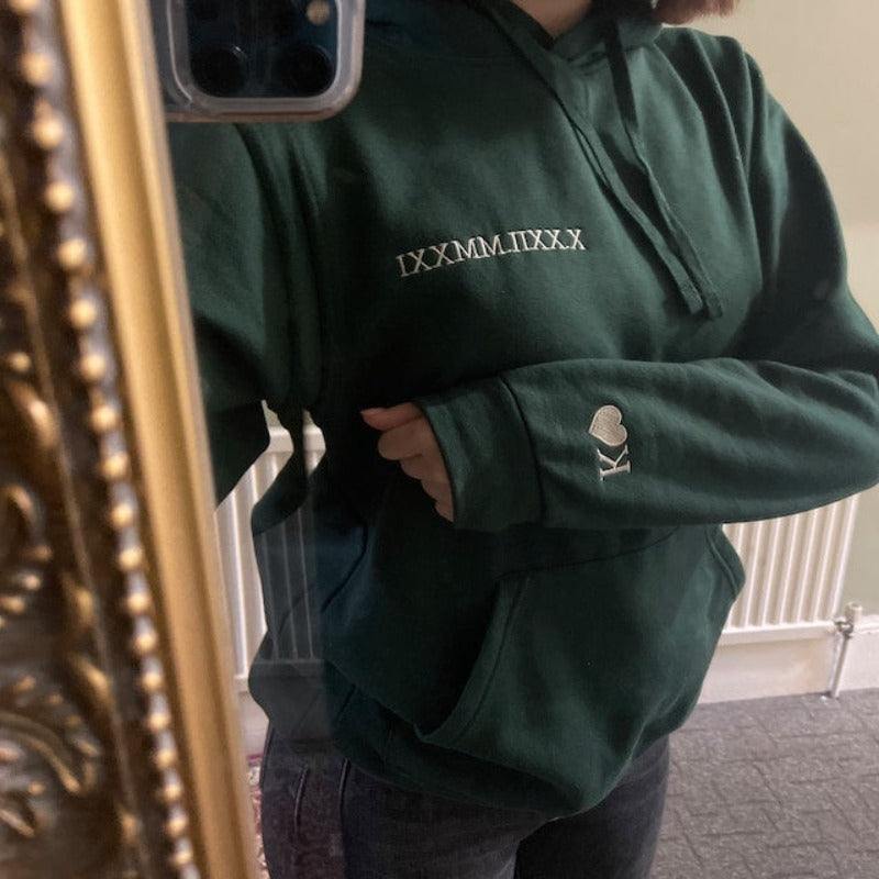 Individuell besticktes Paar-Sweatshirt mit römischen Ziffern und Datum