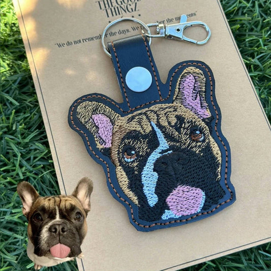 Schlüsselanhänger Mit Individueller Haustierstickerei – Personalisiertes Haustierporträt, Einzigartiges Besticktes Geschenk Für Tierliebhaber