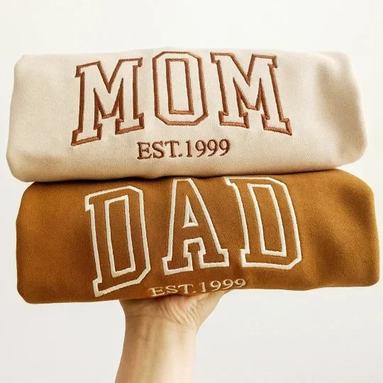 Familienporträt Sweatshirt mit individuellem Schriftzug passendes Geschwisteroutfit