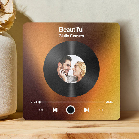 Personalisierter Album-Kühlschrankmagnet. Personalisierter Musik-Kühlschrankmagnet. Kann Lieder abspielen und die Lautstärke anpassen