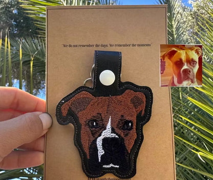 Schlüsselanhänger Mit Individueller Haustierstickerei – Personalisiertes Haustierporträt, Einzigartiges Besticktes Geschenk Für Tierliebhaber