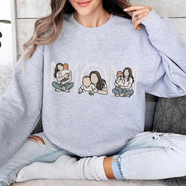 Bestickter Mama Kapuzenpullover personalisierter Muttername warmes Wintergeschenk