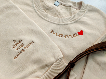 Benutzerdefiniertes Mama-Sweatshirt mit Stickerei, personalisierter Mama-Rundhalsausschnitt mit Kindernamen