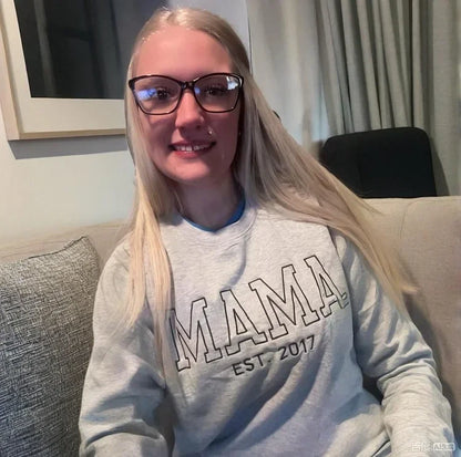 Familienporträt Sweatshirt mit individuellem Schriftzug passendes Geschwisteroutfit