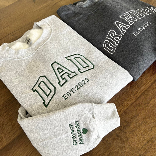 Besticktes Sweatshirt mit Namen, Opa-Shirt mit Datum, Papa-Shirt mit dem besten Jahr, Geschenk für neuen Papa, Vatertagsgeschenk
