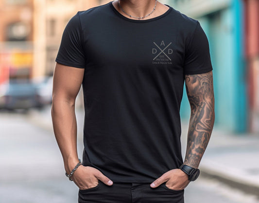 Zeitlose Vaterschaft: Personalisiertes Vatershirt. T-Shirt mit Namen und Geburtsjahr des Kindes. Papa Geschenk. Papa Geschenkidee.