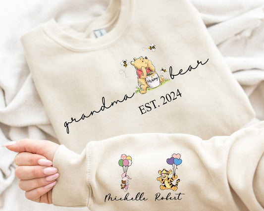 Personalisiertes Oma Bär Sweatshirt und Hoodie, Oma Est mit Enkelnamen auf Ärmel Sweatshirt, Oma Mama Mimi Sweatshirt, Geschenke Oma