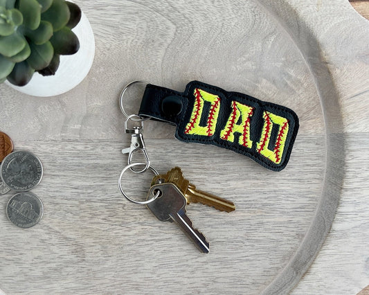 Handgemachter Softball Dad Bestickter Schlüsselanhänger - Team Spirit Bag Charm, Perfektes Geschenk für Softball Dads