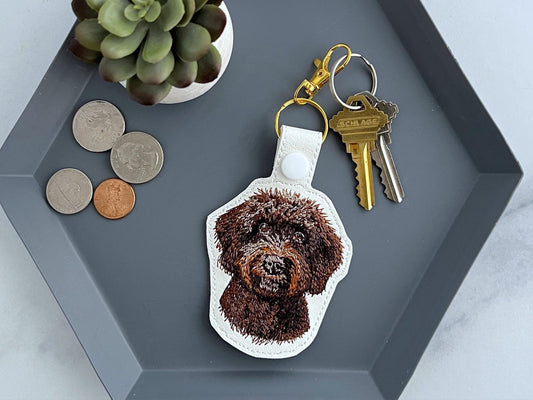Bestickter Goldendoodle- und Labradoodle-Schlüsselanhänger – Realistischer Doodle-Hunde-Schlüsselanhänger, mehrere Farben, perfektes Geschenk für Hundeliebhaber