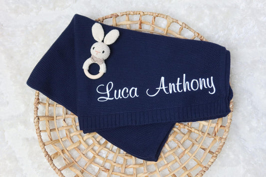 Namensdecke für Babys - Ein personalisiertes Kuschelerlebnis aus Baumwollstrick