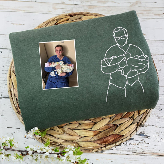 Besticktes Sweatshirt mit Bild von Papa und Tochter | Maßgeschneiderte Sweatshirts für Papa | Personalisiertes Papa-Portrait-Kapuzenshirt | Geschenke zum Vatertag für Papa