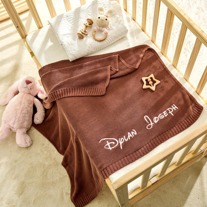 Individuelle Babydecke - Maßgeschneidert mit Namensstickerei, weich und kuschelig