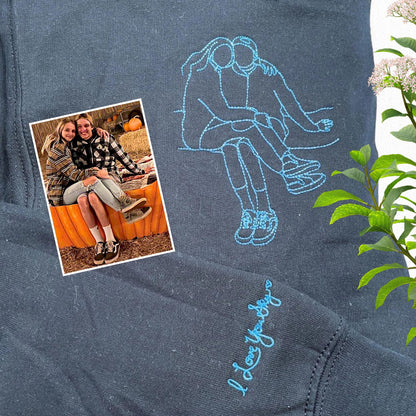 Hoodie mit besticktem Pärchenporträt, personalisiertes Sweatshirt nach Foto, liebevolles Geschenk