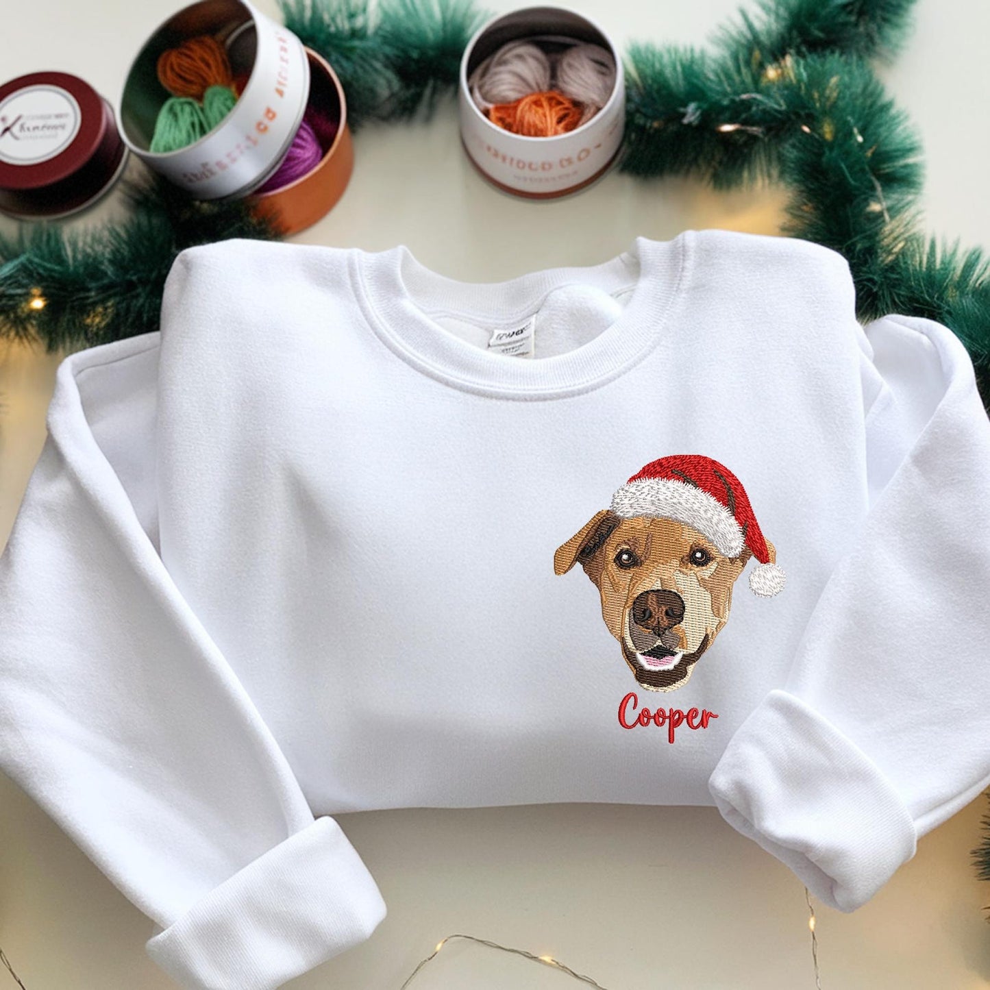 Personalisierter Weihnachts-Sweatshirt mit Haustier-Stickerei – Foto-Geschenk für Hunde- & Katzenliebhaber
